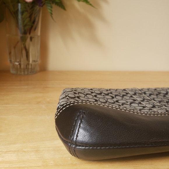 Authentic Coach Wristlet - Picture 8 of 11